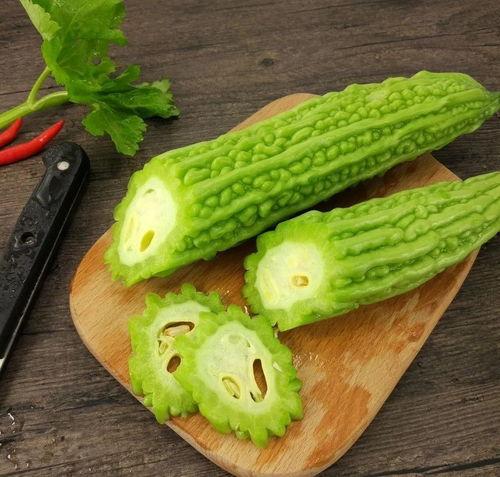 吃生瓜养胃还是伤胃,揭秘生食瓜果的胃部影响之谜”