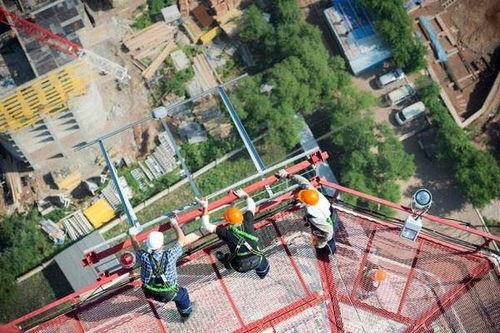 高空作业吃瓜,揭秘吃瓜背后的安全挑战