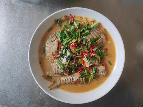 烧鱼吃瓜,夏日美食新风尚