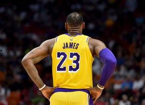 詹姆斯吃瓜爆料图片,揭秘娱乐圈幕后真相  第3张